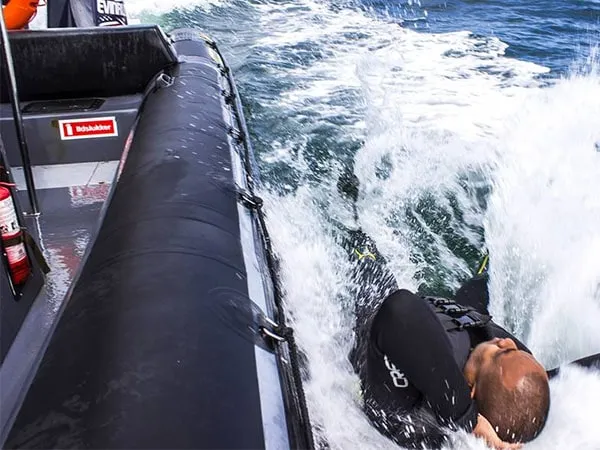 Watercast fra RIB-båd med Mai-Event