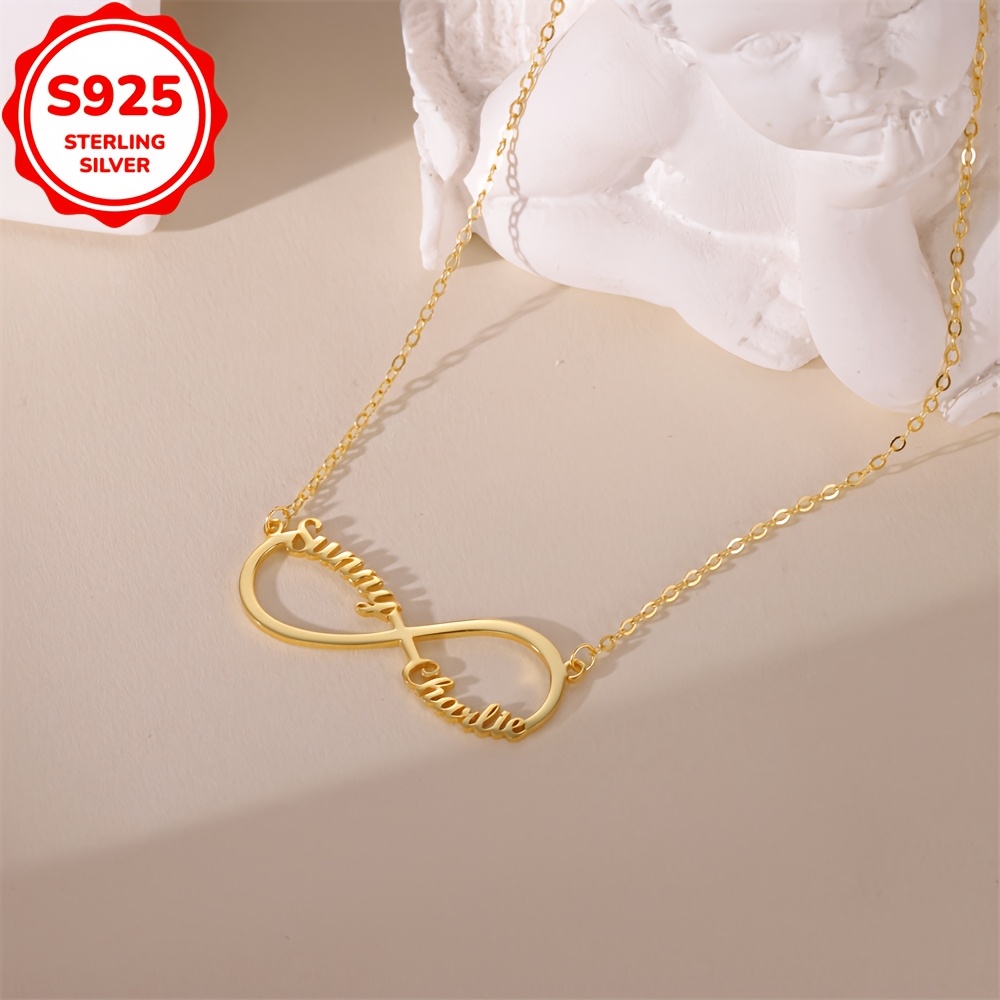 Personligt graveret halskæde i sølv — overkommelig bryllupsgave med personlig gravering